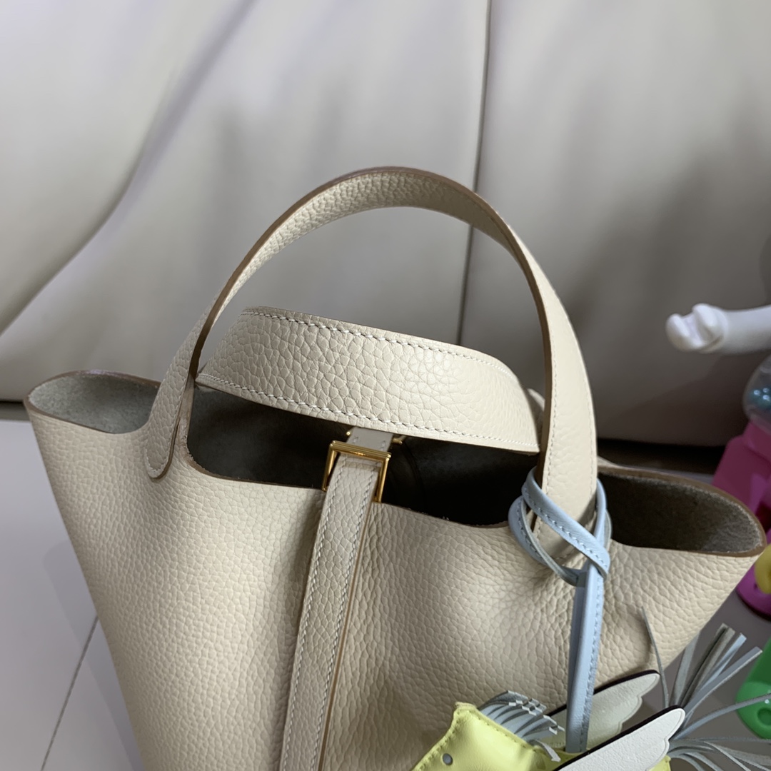 에르메스 피코탄 락18 화이트 금장 끌레망스 가죽